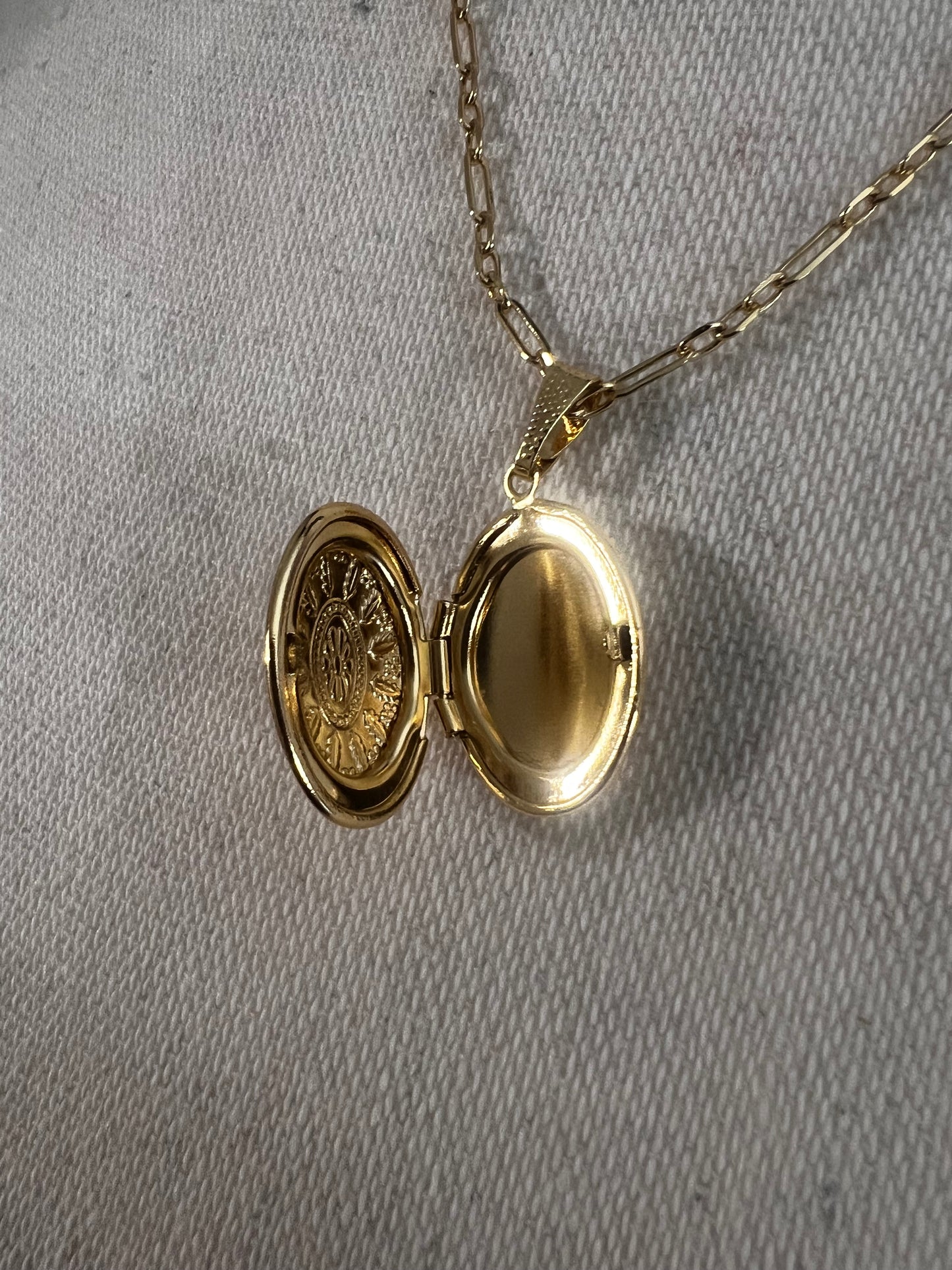 Oval Dome Ornate Locket Necklace