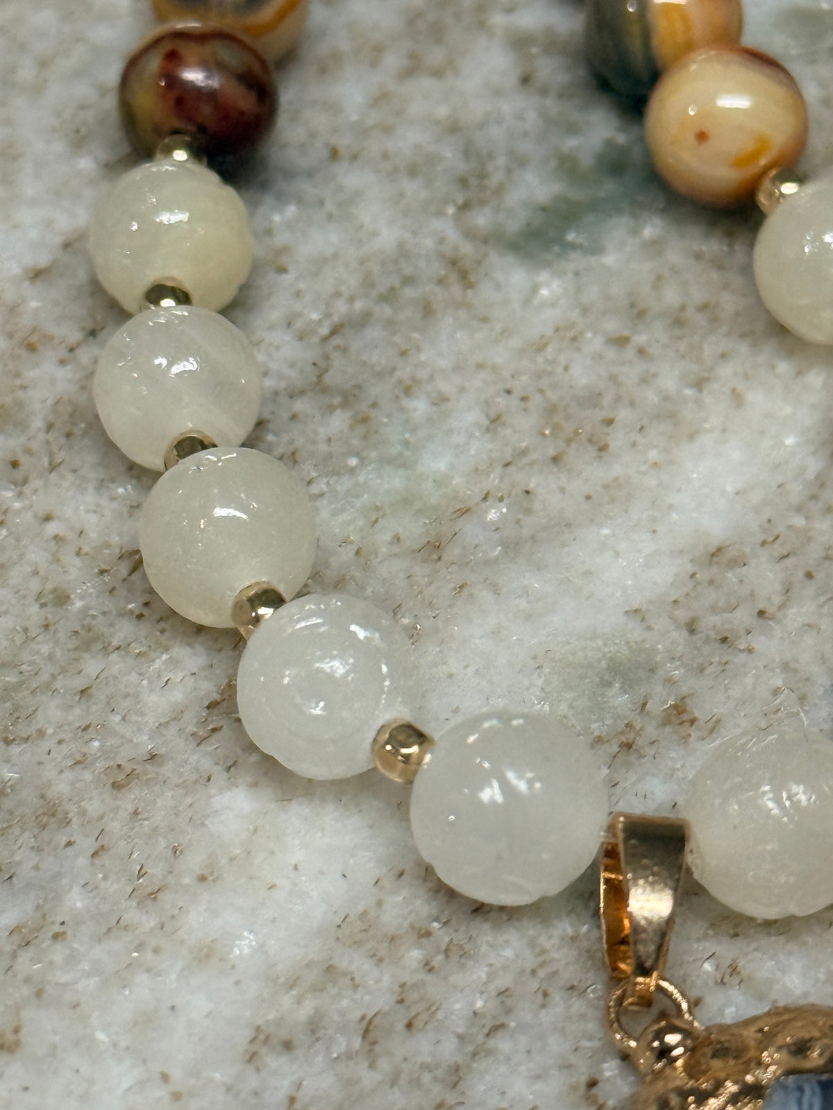 Gold-Rimmed Agate
Geode Pendant & Crazy Lace Statement
Necklace